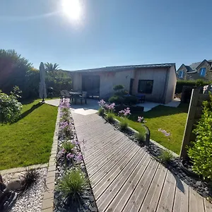 https://le-grande-location-maison-saisonnire-chez-dom-et-cathy.inbrittany.com